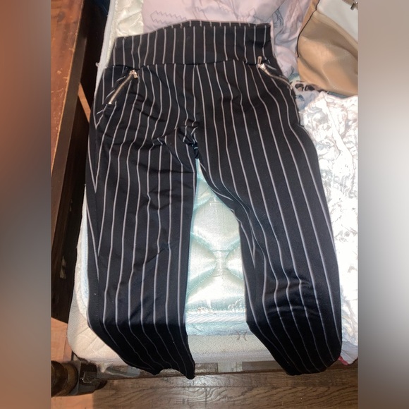 Fall Clothes 🍂 - Picture 6 of 15